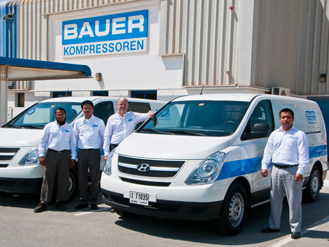 Das Team der BAUER Tochtergesellschaft in Dubai