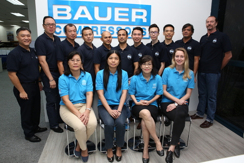 The team of the BAUER subsidiary in Singapore