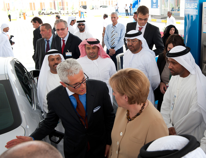 Dr. Angela Merkel and Philipp Bayat at the opening of the BAUER natural gas filling station
